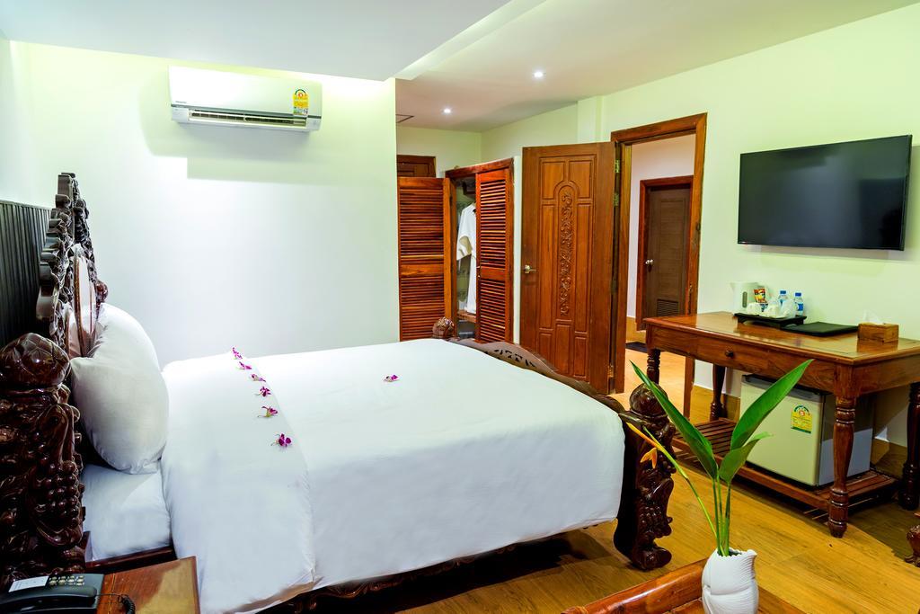 Ly Heng Chhay Hotel Krong Poi Pet Exterior photo