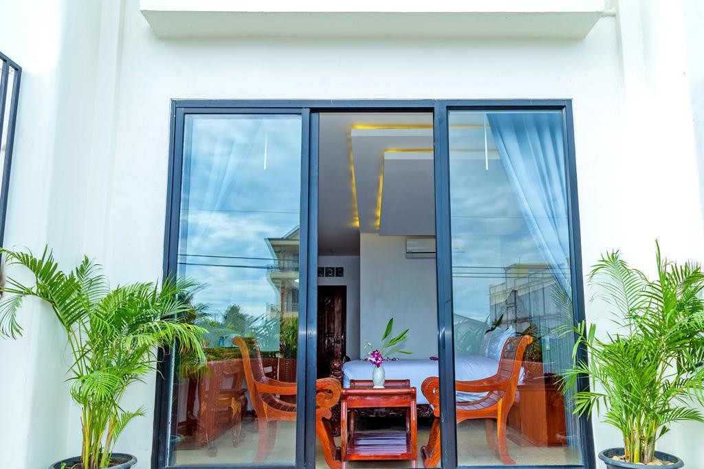 Ly Heng Chhay Hotel Krong Poi Pet Exterior photo