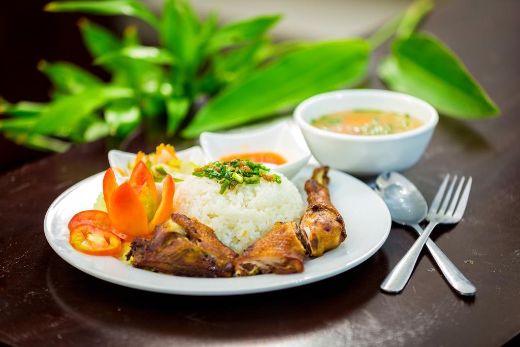 Ly Heng Chhay Hotel Krong Poi Pet Exterior photo